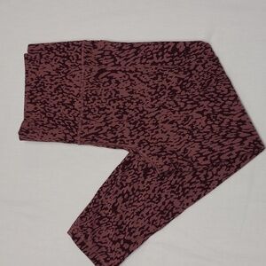 Athleta Salutation Stash Pocket II 7/8 Tight Tawny Rose Pattern Leggings L